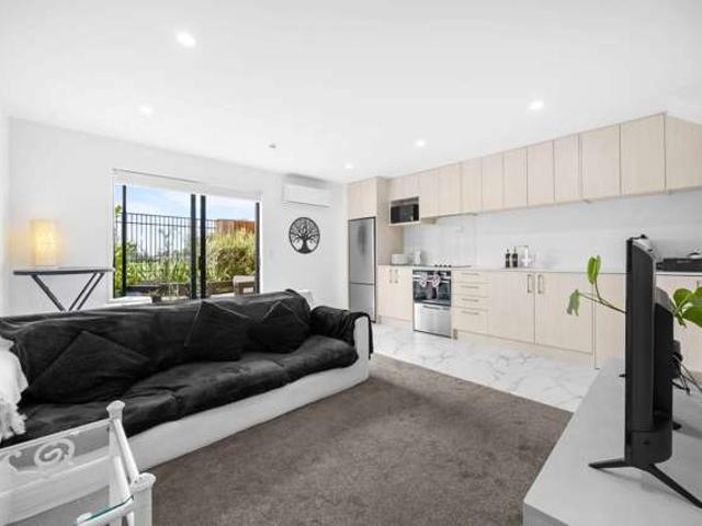 Townhouse for rent in Rapanui