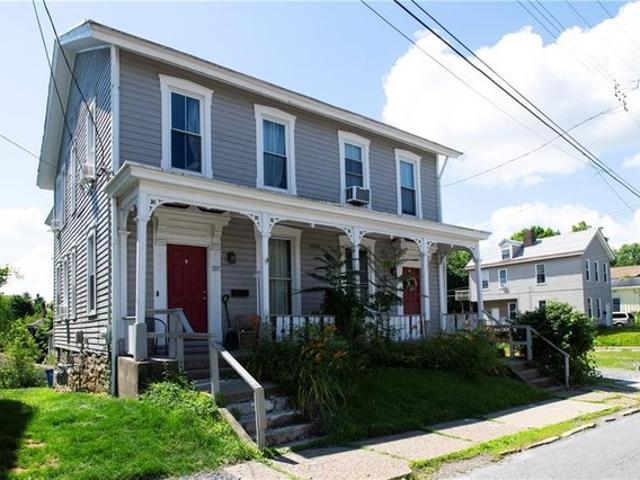 House for sale in Pittsburg, Pennsylvania