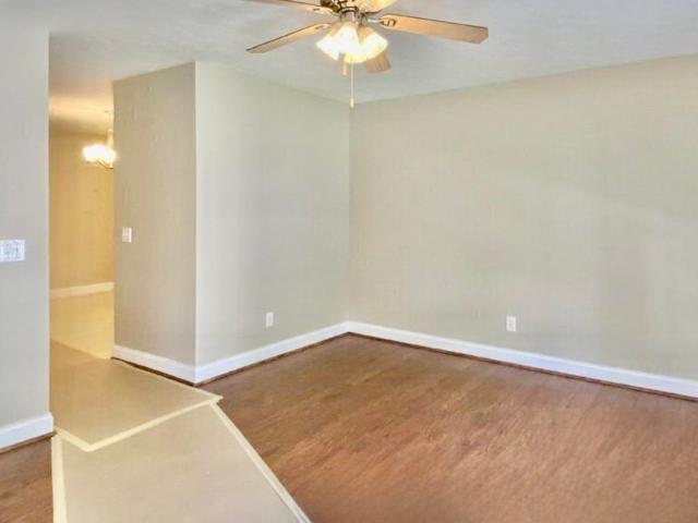House for sale in Grottoes, Rockingham County