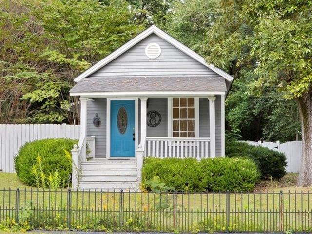 House for sale in Five Points, Opelika