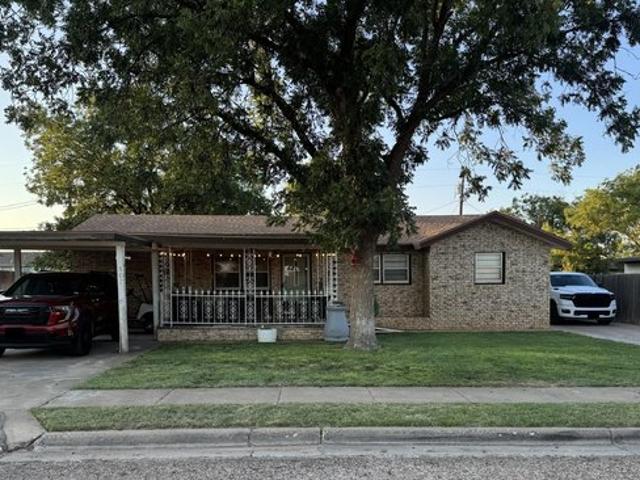 House for sale in Plains, Texas