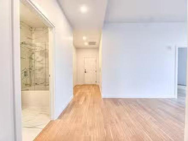 Condo for sale in Chomedey, Quebec