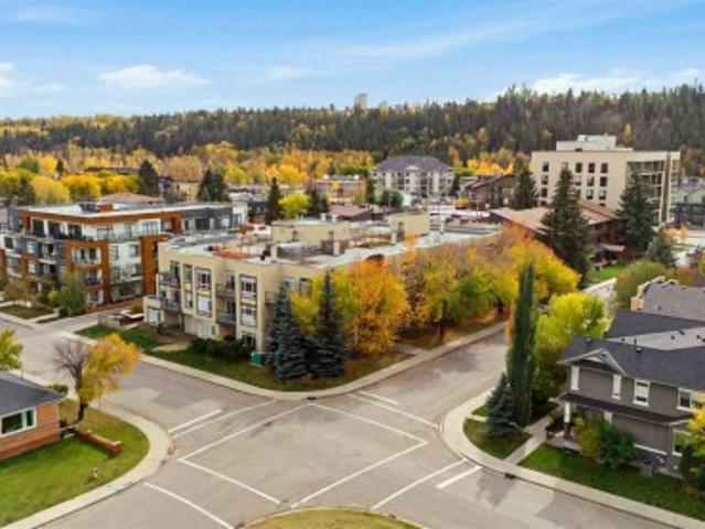 Condo for sale in Parkdale, Calgary