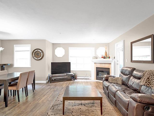 Condo for sale in Surrey, British Columbia