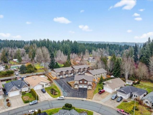 House for sale in Clayoquot, British Columbia