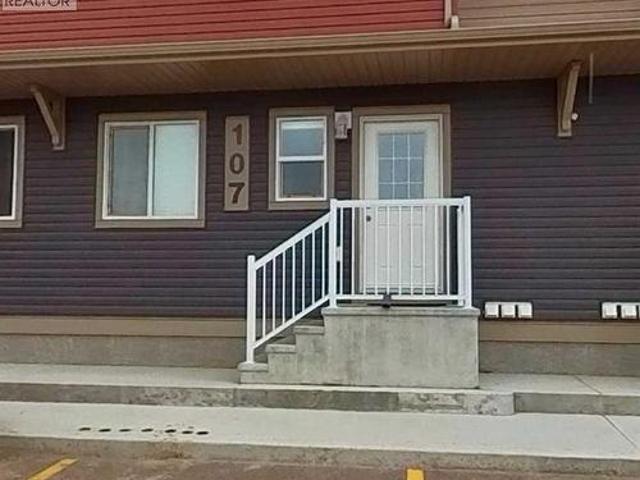 Townhouse for sale in Rocky Mountain House, Alberta