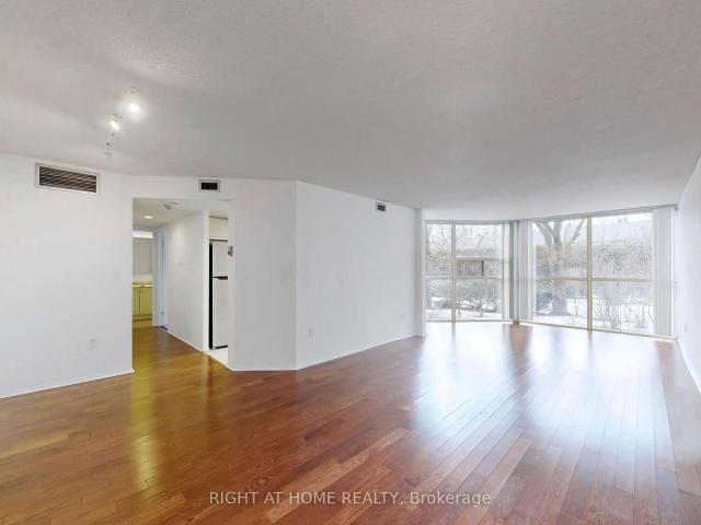 Condo for sale in Spadina—Fort York, Toronto
