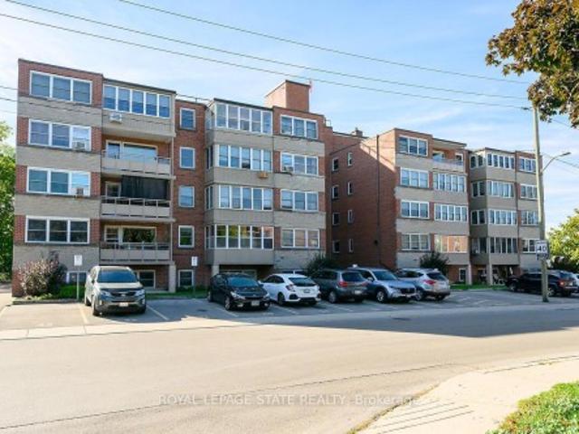 Condo for sale in Ancaster, Ontario