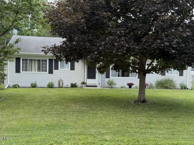 House for sale in Swanton, Ohio