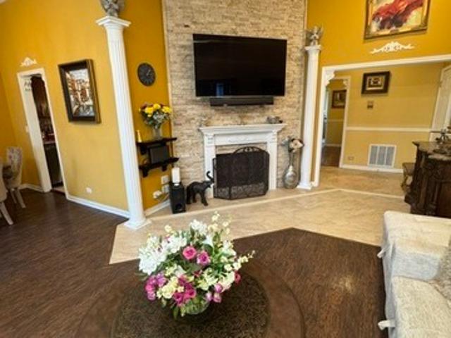 Condo for sale in Buffalo Grove, Illinois