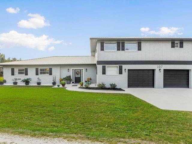 House for sale in Crescent City, Florida
