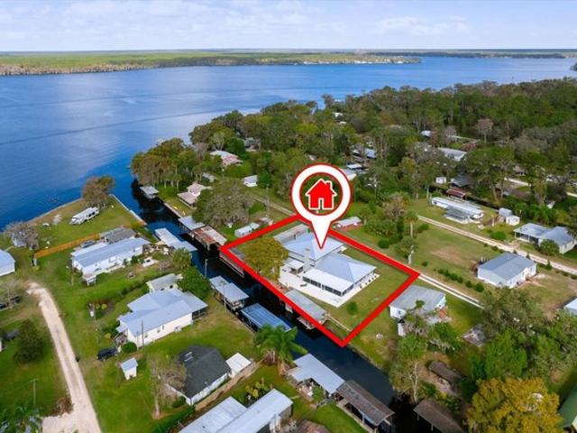 House for sale in Crescent City, Florida