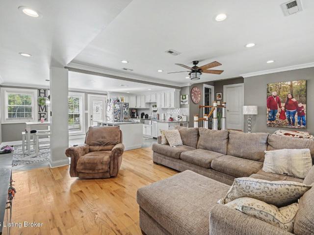 House for sale in Springfield, Washington County