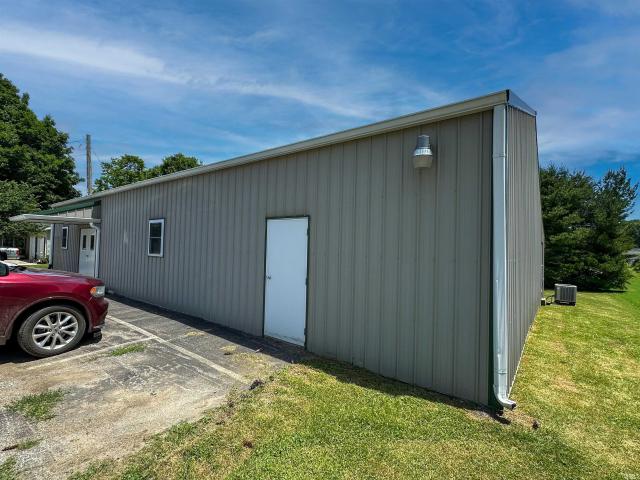 Commercial for sale in Bloomfield, Indiana