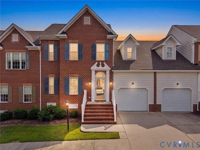 Townhouse for sale in Virginia