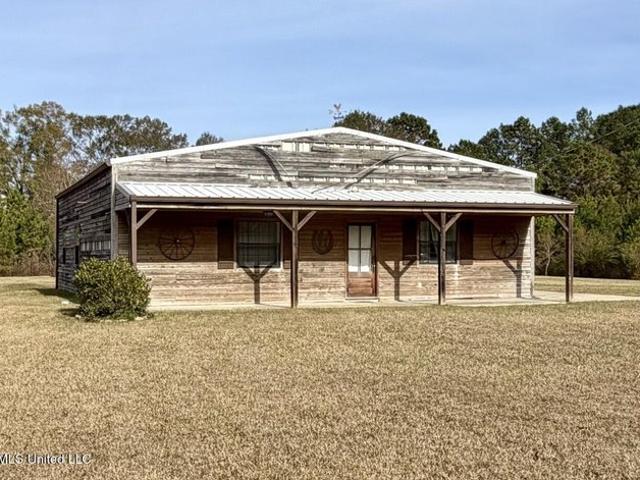House for sale in Carriere, Mississippi
