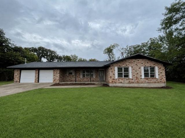 House for sale in Riesel, Texas