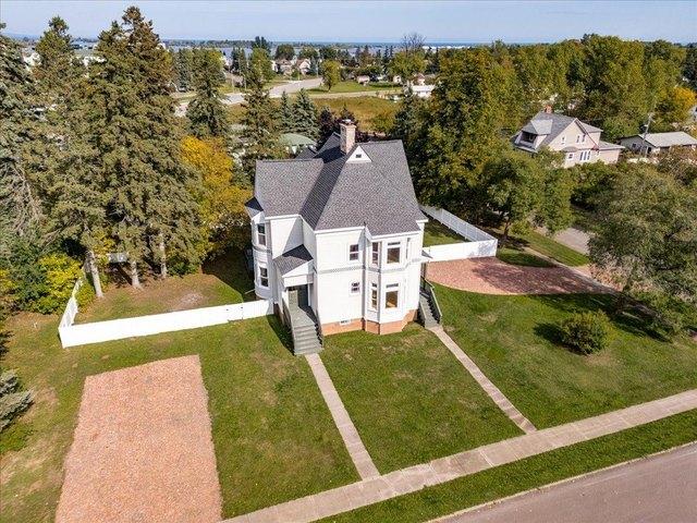 House for sale in Central Park, City of Superior