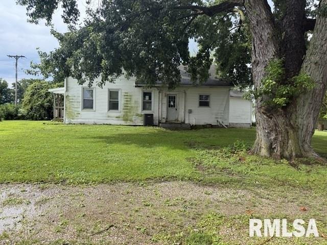House for sale in Fulton, Illinois