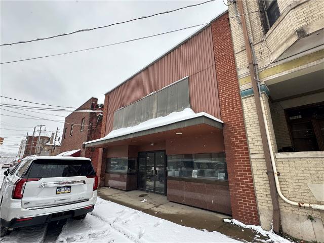 Commercial for sale in New Castle, Pennsylvania