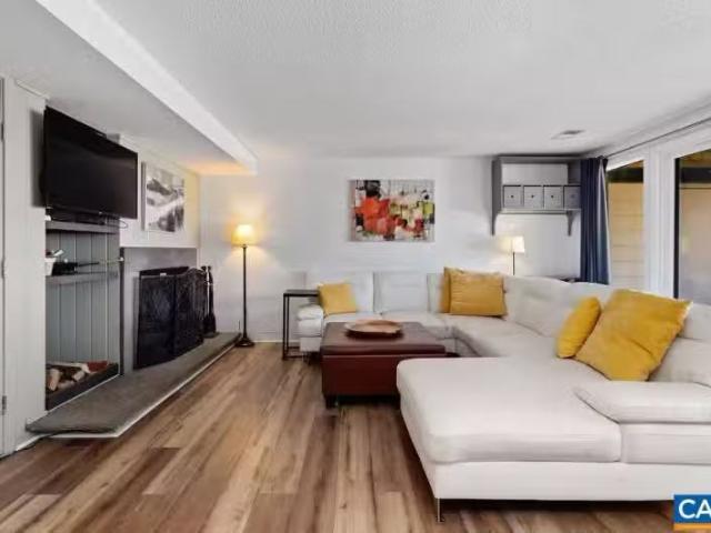Condo for sale in Waynesboro