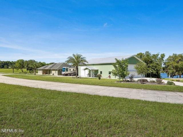 House for sale in Crescent City, Florida