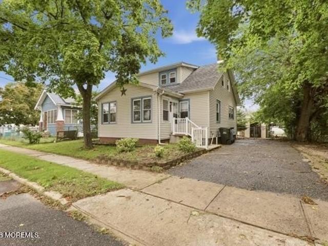 House for sale in Lakehurst, New Jersey
