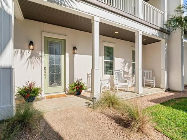 Townhouse for sale in Rockport