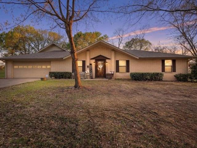House for sale in Morris, Texas
