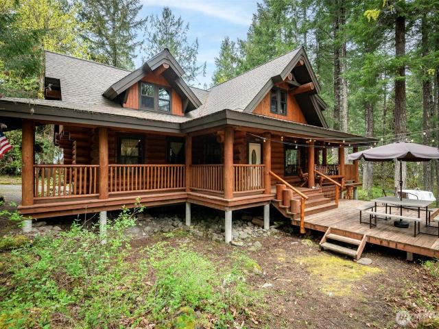 House for sale in Packwood, Washington