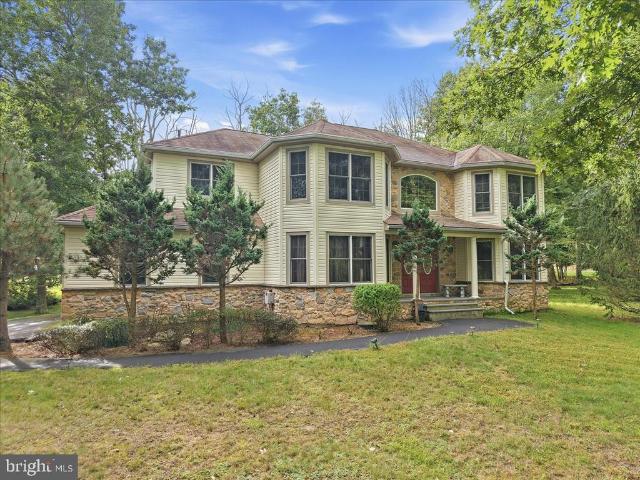 House for sale in Lehman Township, Pike County