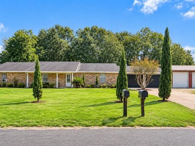 House for sale in Rayne, Acadia Parish