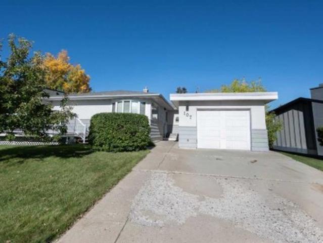 House for sale in Haysboro, Calgary