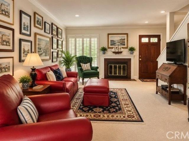 Condo for sale in Corona Del Mar, California