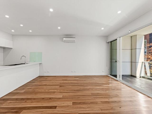 Townhouse for rent in Box, Wiltshire