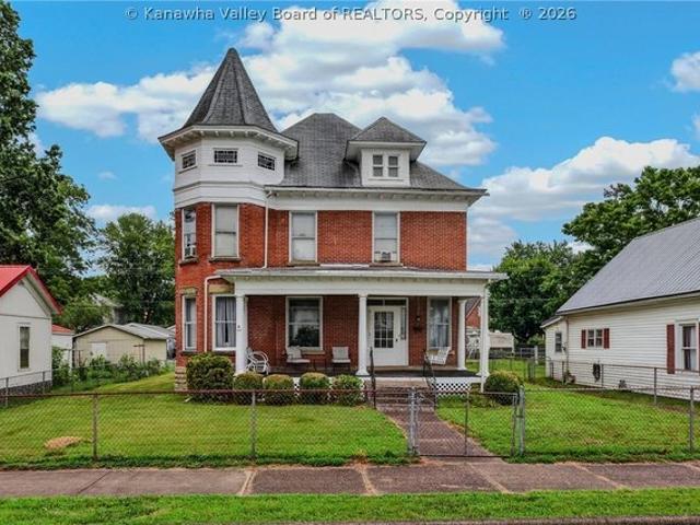 House for sale in Ravenswood, West Virginia