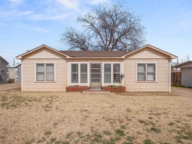 House for sale in Levelland, Texas
