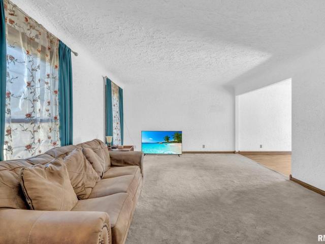 House for sale in Colona, Illinois