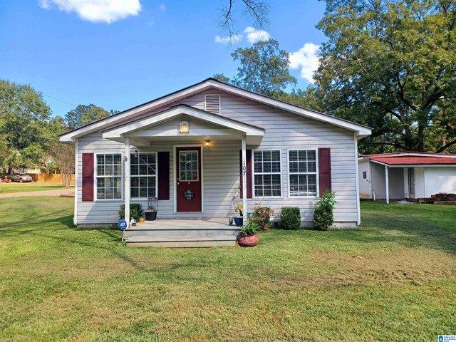 House for sale in Columbiana, Alabama