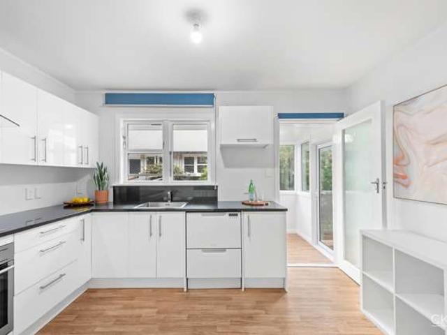 House for sale in Days Bay, Wellington
