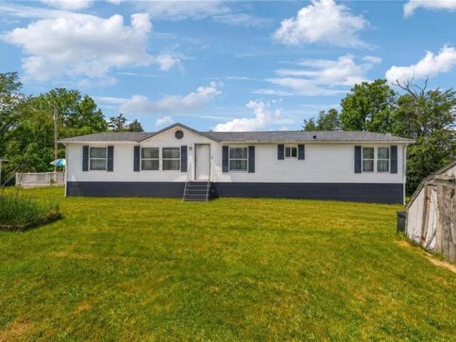 House for sale in Mount Pleasant, Pennsylvania
