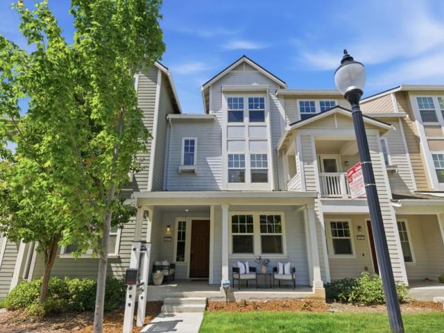 Townhouse for sale in Mountain View, California
