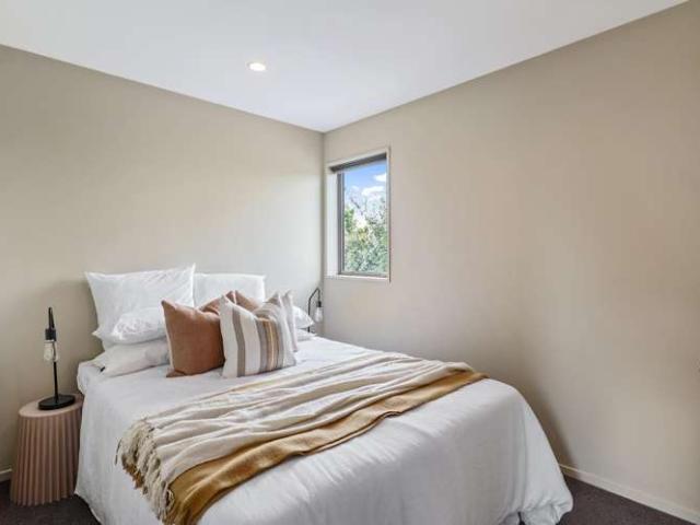 House for sale in Saint Albans, Canterbury