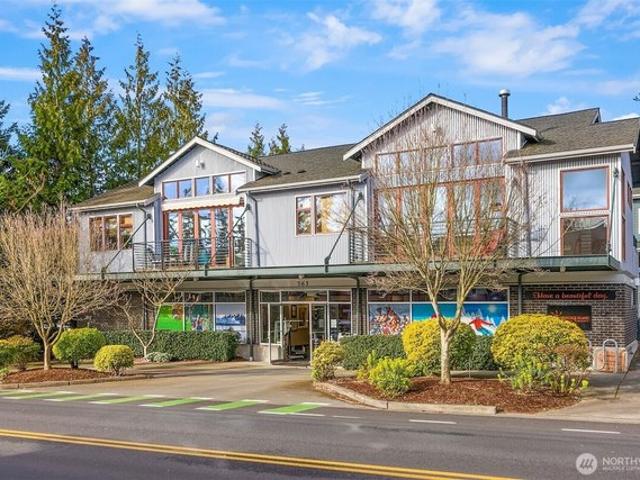 Condo for sale in Bainbridge Island, Washington