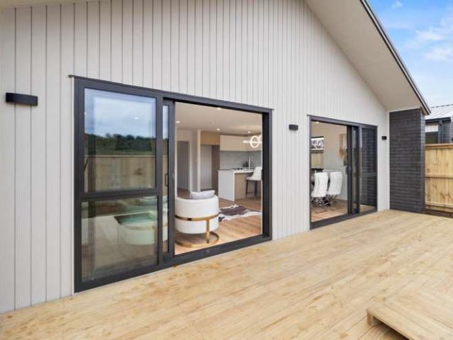 House for sale in Awhitu