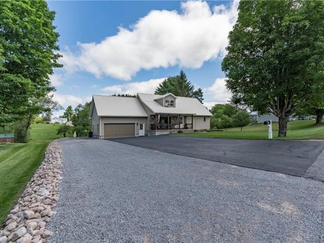 House for sale in Oneida, New York