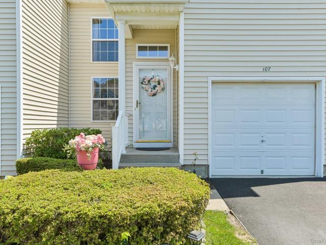Condo for sale in Coram, Town of Brookhaven
