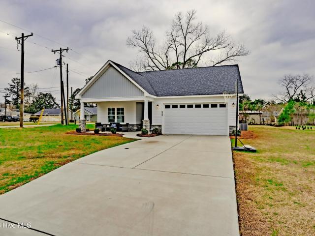 House for sale in Rose Hill, North Carolina