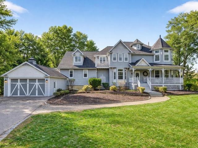 House for sale in Combined Locks, Wisconsin