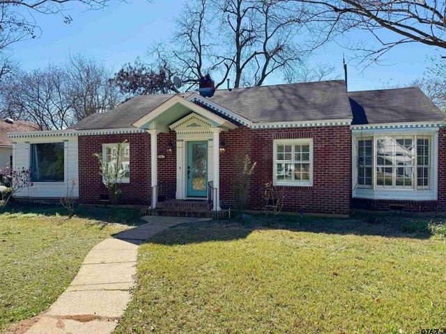 House for sale in Crockett, Texas
